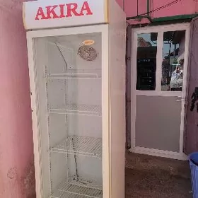 AKIRA witrina Haladilnik