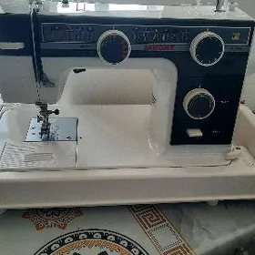 JANOME