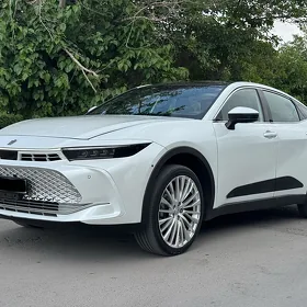 Toyota Crown 2023