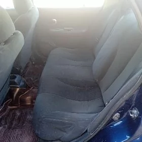 Nissan Versa 2010