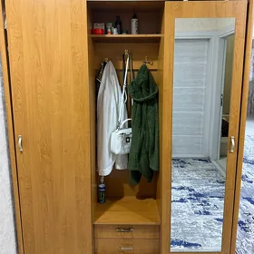 Шкаф