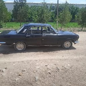 Gaz 24 1985