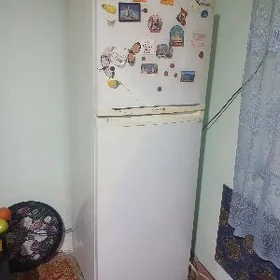 Самсунг холодильник.