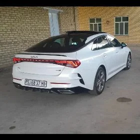 Kia K5 2021