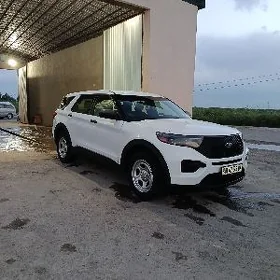 Ford Explorer 2021