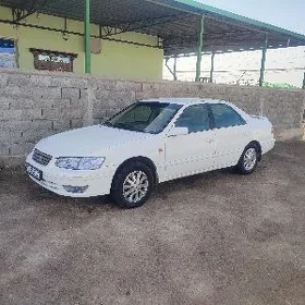 Toyota Camry 2001