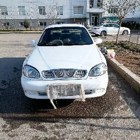 Daewoo Lanos 2002