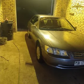 Toyota Camry 1998