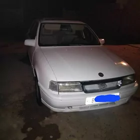 Opel Vectra 1990