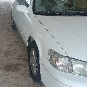 Toyota Camry 1998