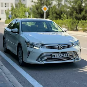 Toyota Camry 2016