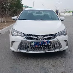 Toyota Camry 2016
