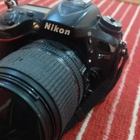 nikon 7100