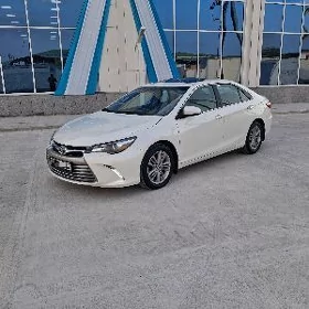 Toyota Camry 2015