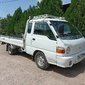 Hyundai H100 1999