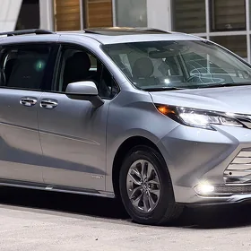 Toyota Sienna 2021