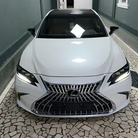Lexus ES 350 2024