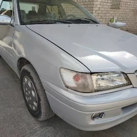 Toyota Corona 1996