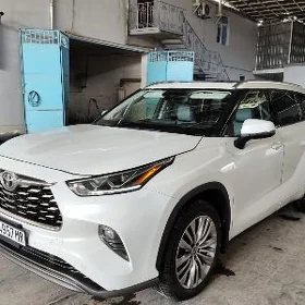 Toyota Highlander 2022