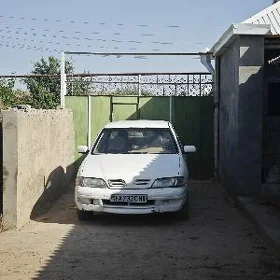 Nissan Primera 1999