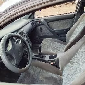Toyota Carina 1995