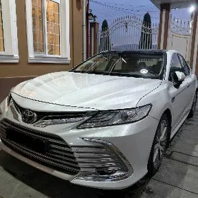Toyota Camry 2022