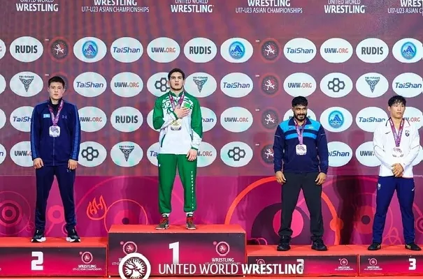 Алп Арслан Бегенджов завоевал золото молодежного чемпионата Азии во Вьетнаме