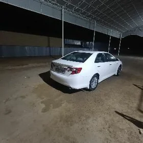 Toyota Camry 2012