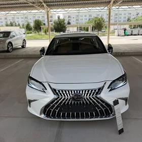Lexus ES 350 2021