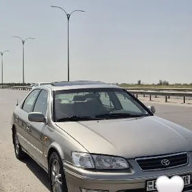 Toyota Camry 2000