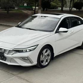 Hyundai Elantra 2025