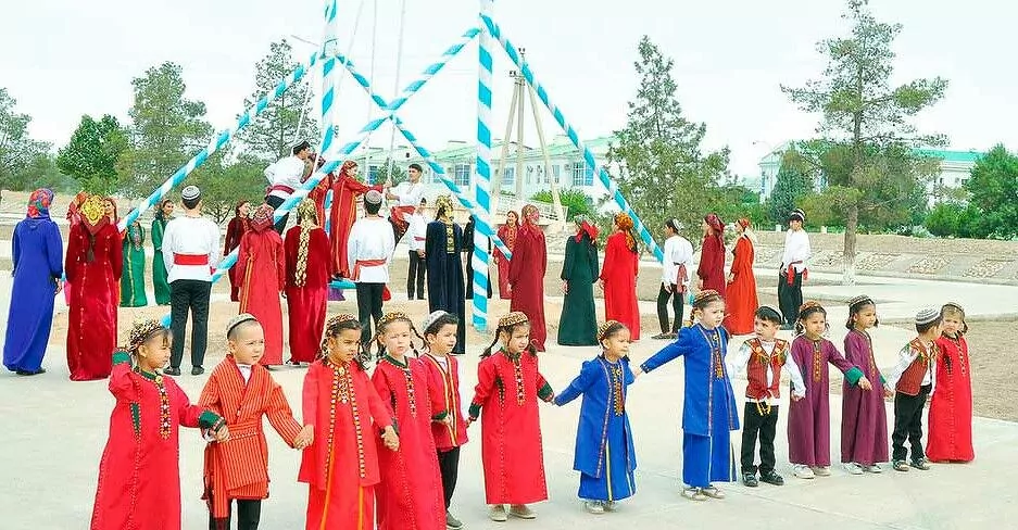 По всему Туркменистану проходят торжества в честь Курбан байрамы - img 2