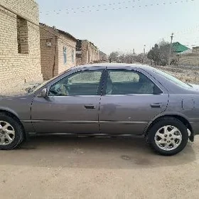 Toyota Camry 1998