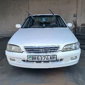 Toyota Corona 1999