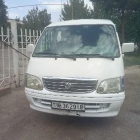 Toyota Hiace 2008