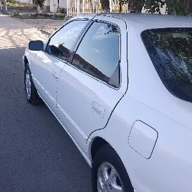 Toyota Camry 1999