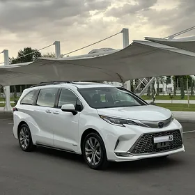 Toyota Sienna 2021