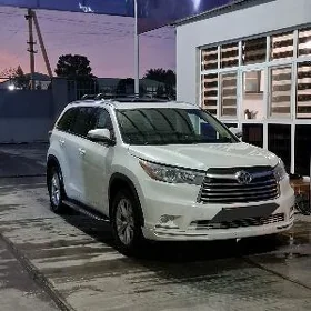Toyota Highlander 2016