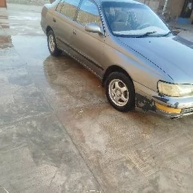 Toyota Corona 1995