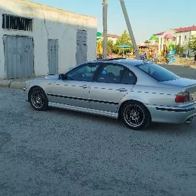BMW 528 2000