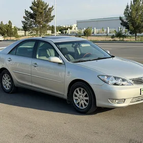 Toyota Camry 2004