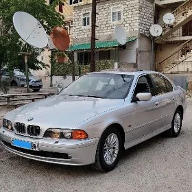 BMW E39 1999