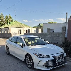 Toyota Avalon 2019