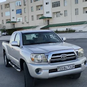 Toyota Tacoma 2010