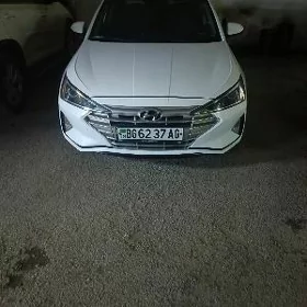 Hyundai Elantra 2020