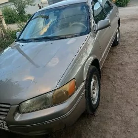 Toyota Camry 1998