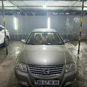 Nissan Sunny 2011