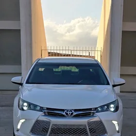 Toyota Camry 2017