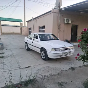 Opel Vectra 1990