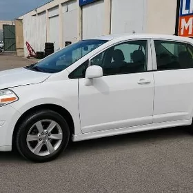 Nissan Versa 2010